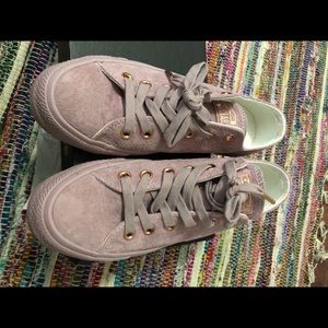 Converse Suede lavender sneakers
